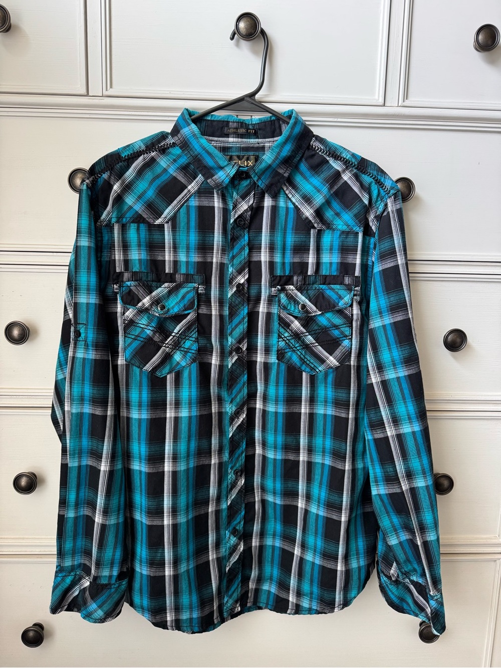 Helix Men’s Plaid Button-Down Shirt